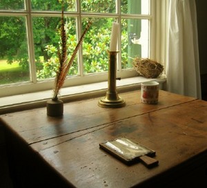 travellers-rest-writing-desk.jpg
