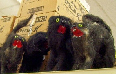 halloween-black-cat-statues