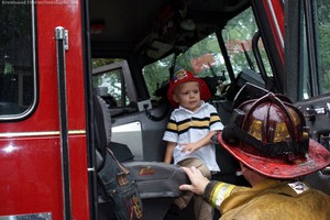 kids-meet-firemen.jpg
